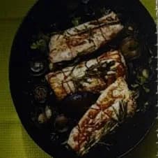 Schweinefilet mit roter Zwiebelsauce