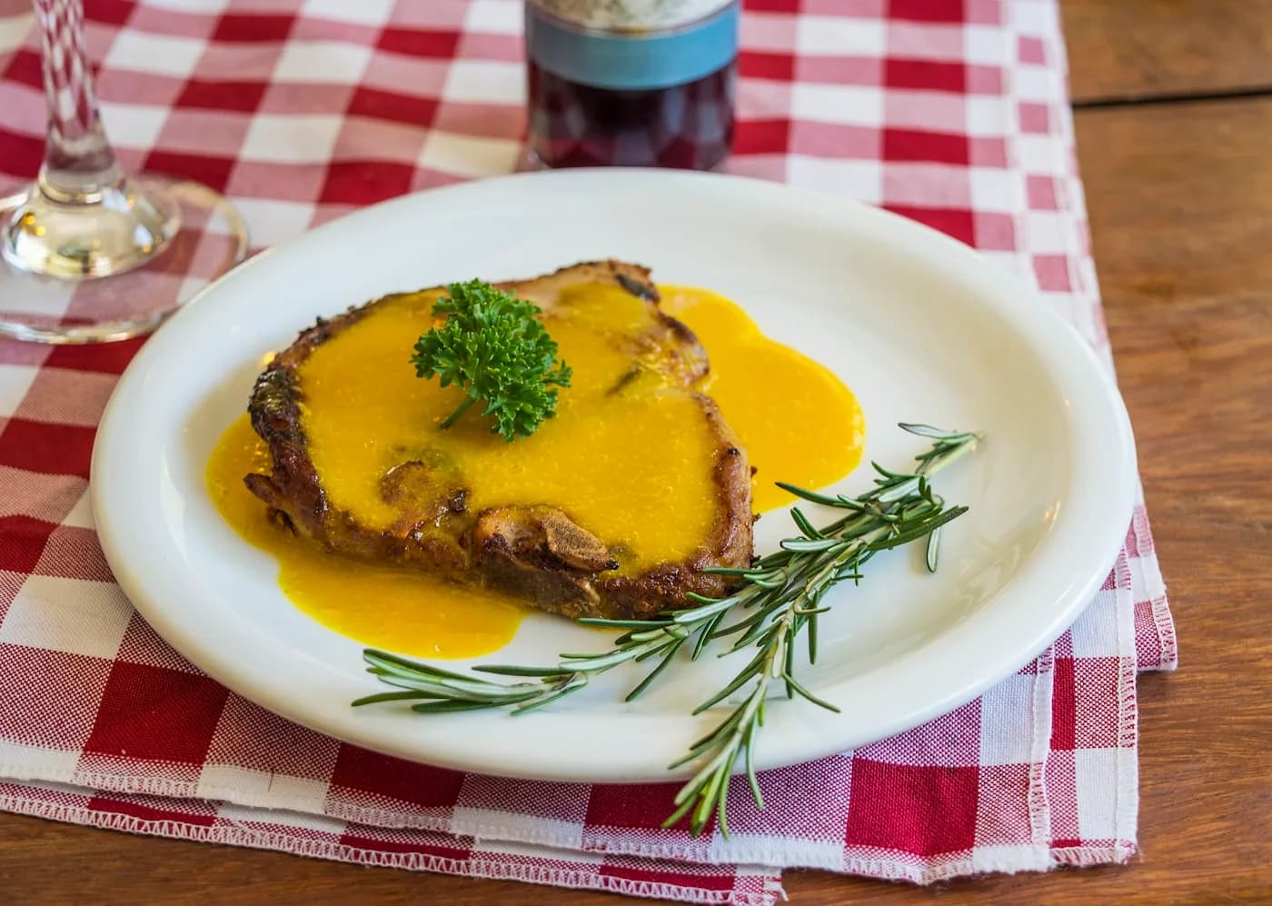 Gefülltes Schweinesteak Dijon